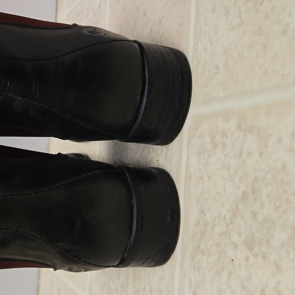 Born Leather Black Booties Size 8.5 - Picture 4 of 16